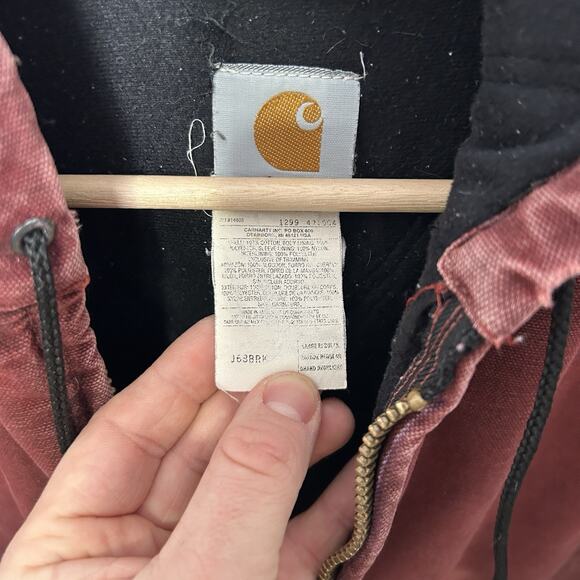 Vintage Carhartt Quilted Hooded Active Jacket “Brick Red” - Picture 10 of 12